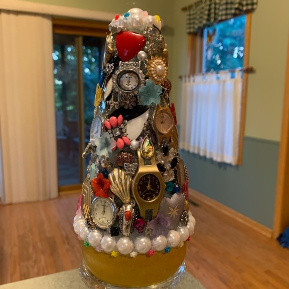 IT’S ABOUT TIME Junkdrawer Tree Handmade Decoration - Picture 2 of 9